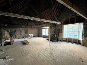 Photo 7- click for photo gallery